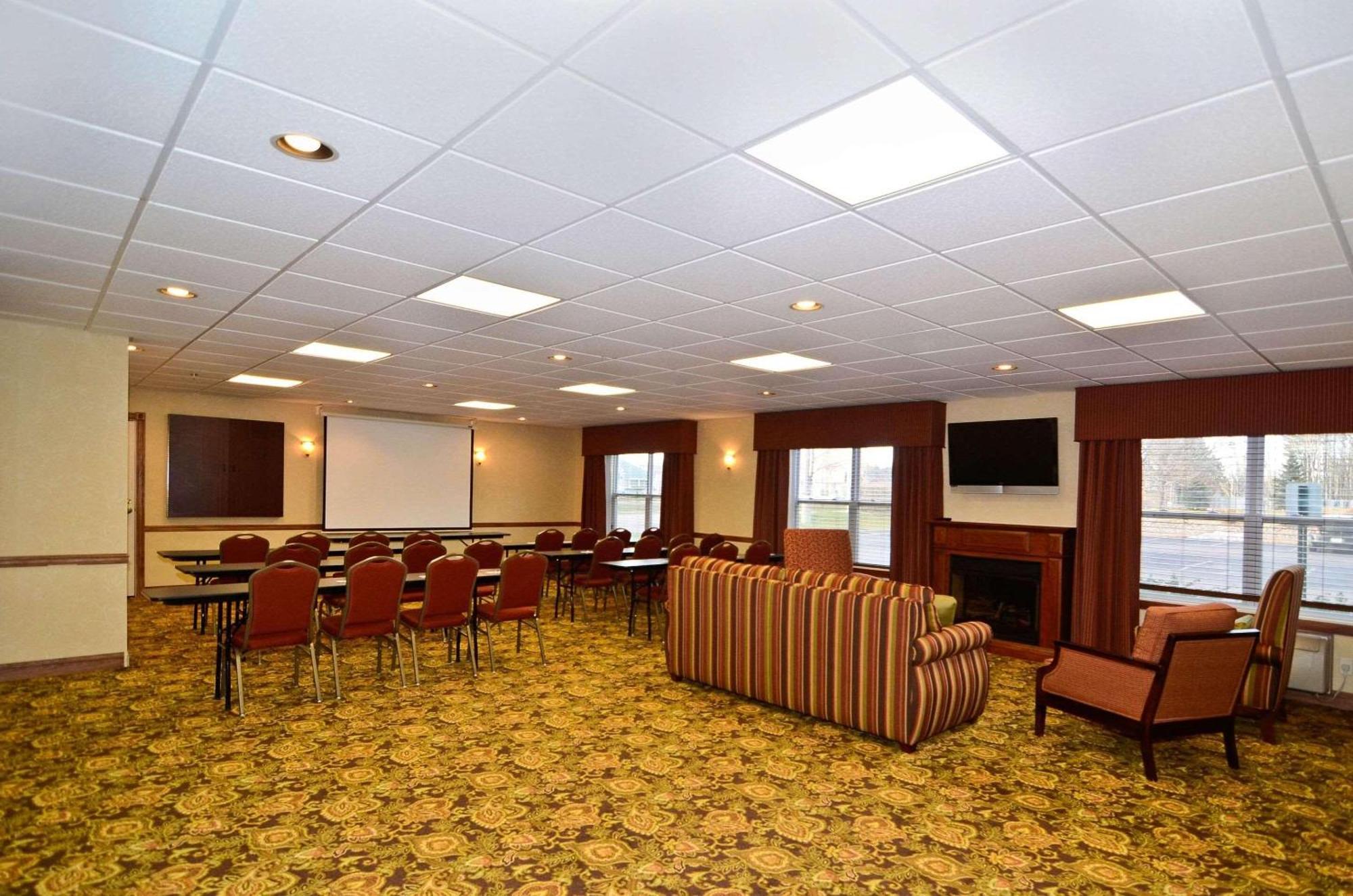 Country Inn & Suites By Radisson, Stevens Point, Wi Zewnętrze zdjęcie