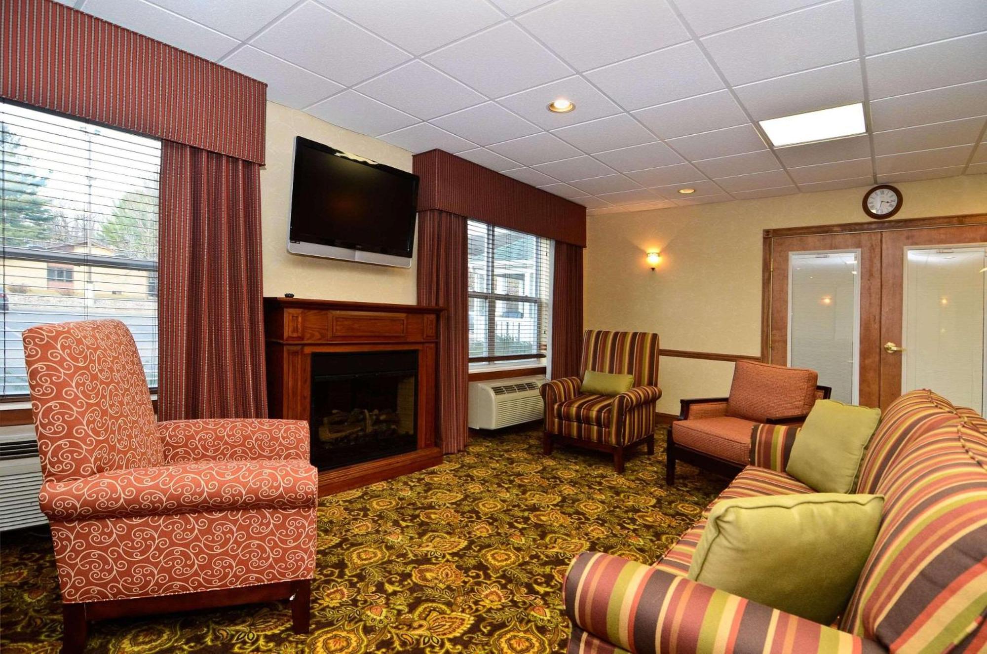 Country Inn & Suites By Radisson, Stevens Point, Wi Zewnętrze zdjęcie